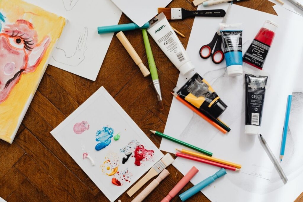 DIY Craft Table Ideas
